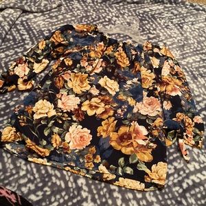 Sarah Michelle elastic off shoulder blouse!